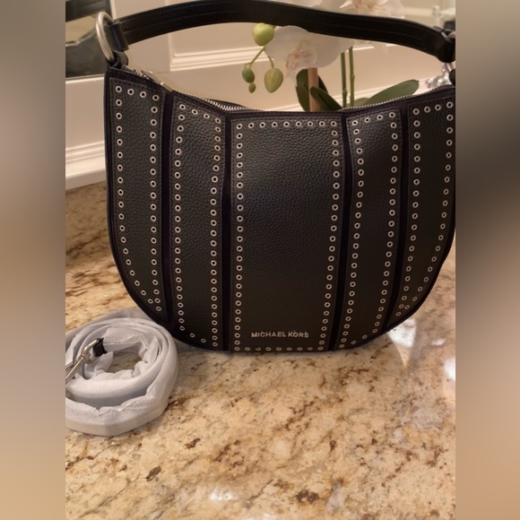 MICHAEL KORS DESIGNER HANDBAG - Picture 1 of 5